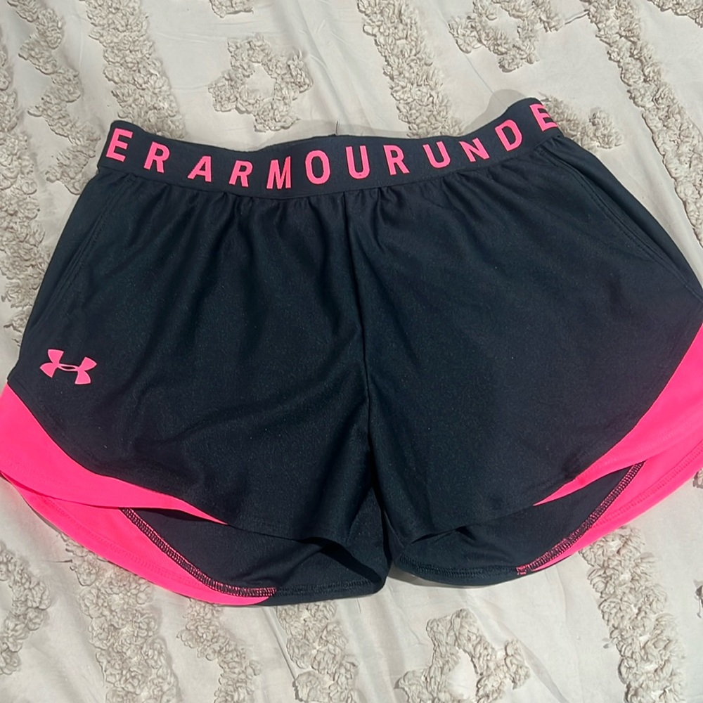 Under armour running shorts unlined. Loose fit size S.